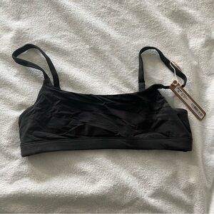 NWT Skims Fits Everybody Scoop Bralette